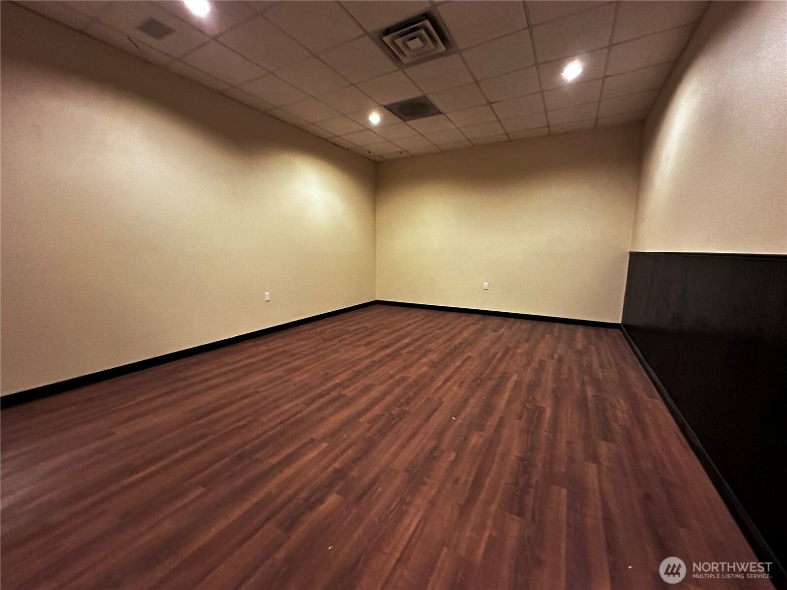 2701 Sumner Avenue Property Photo 2