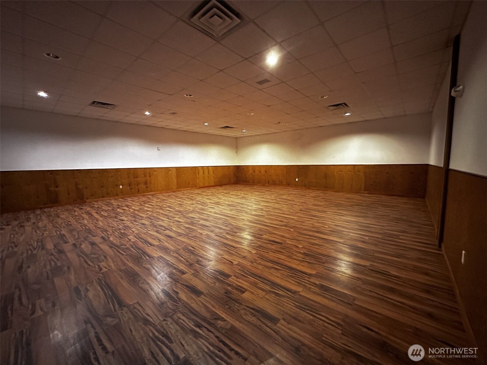 2701 Sumner Avenue Property Photo 4