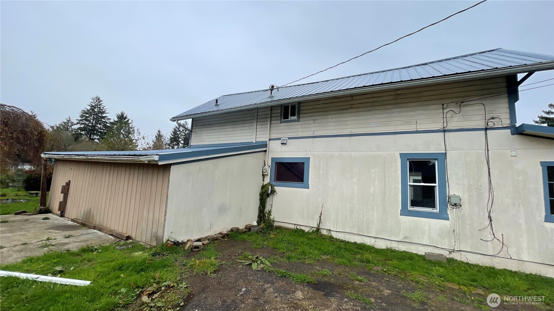 506 W Huntley Street Property Photo 6