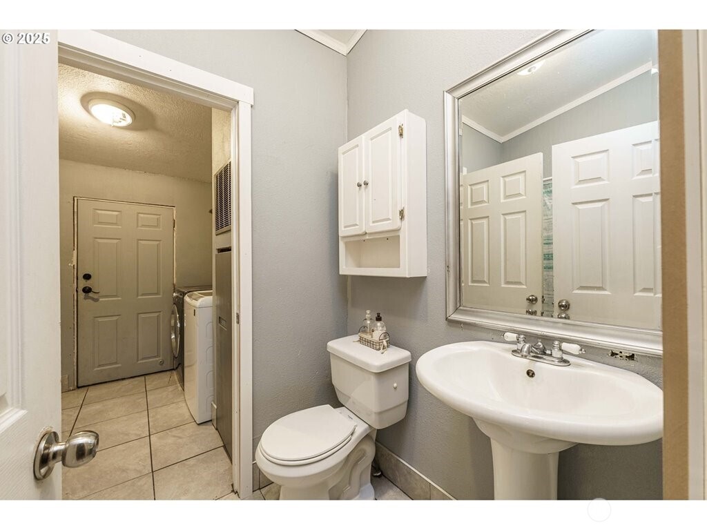 3777 Addy Street 17 Property Photo 21
