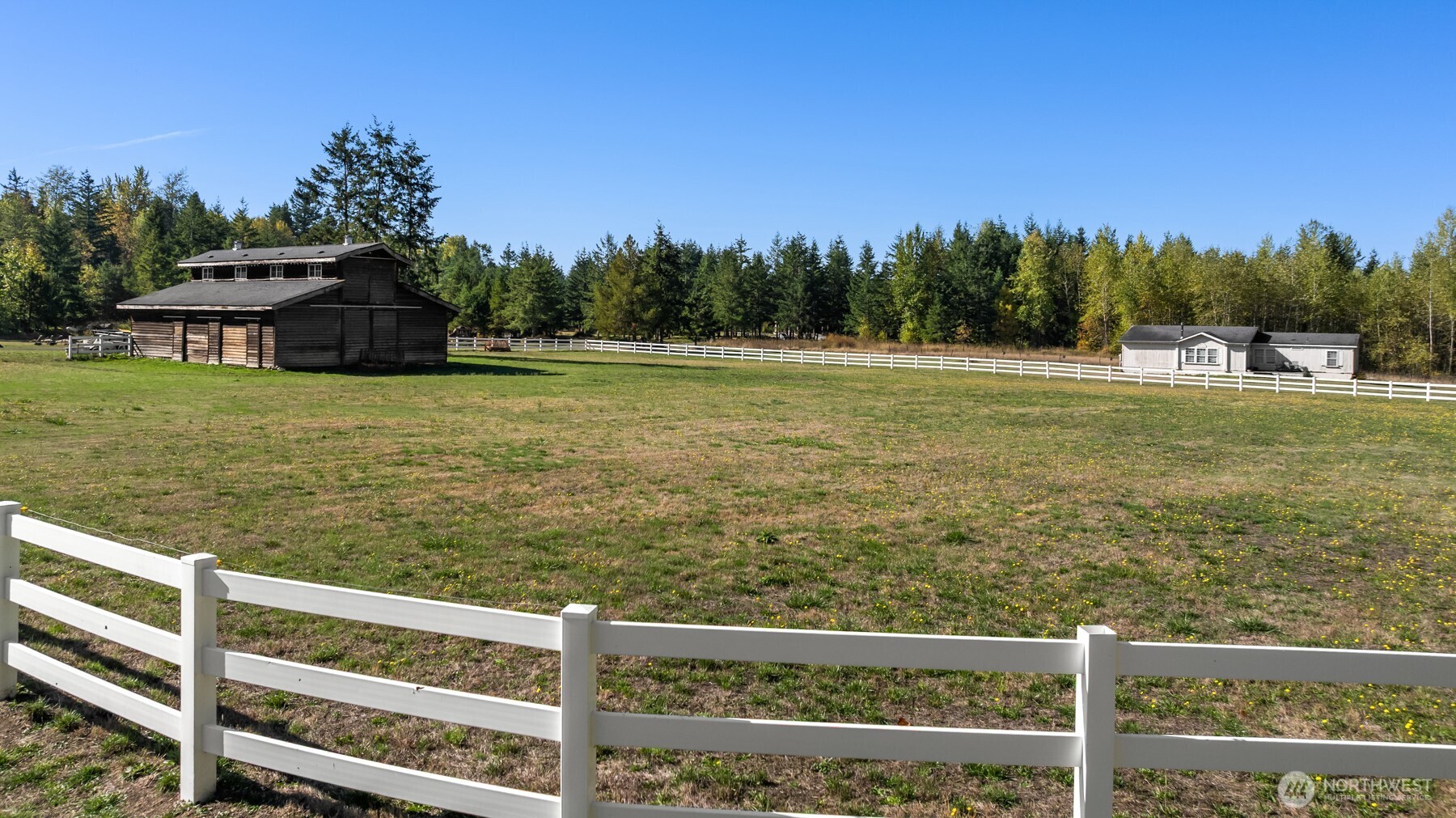 2456290 Property Photo 9