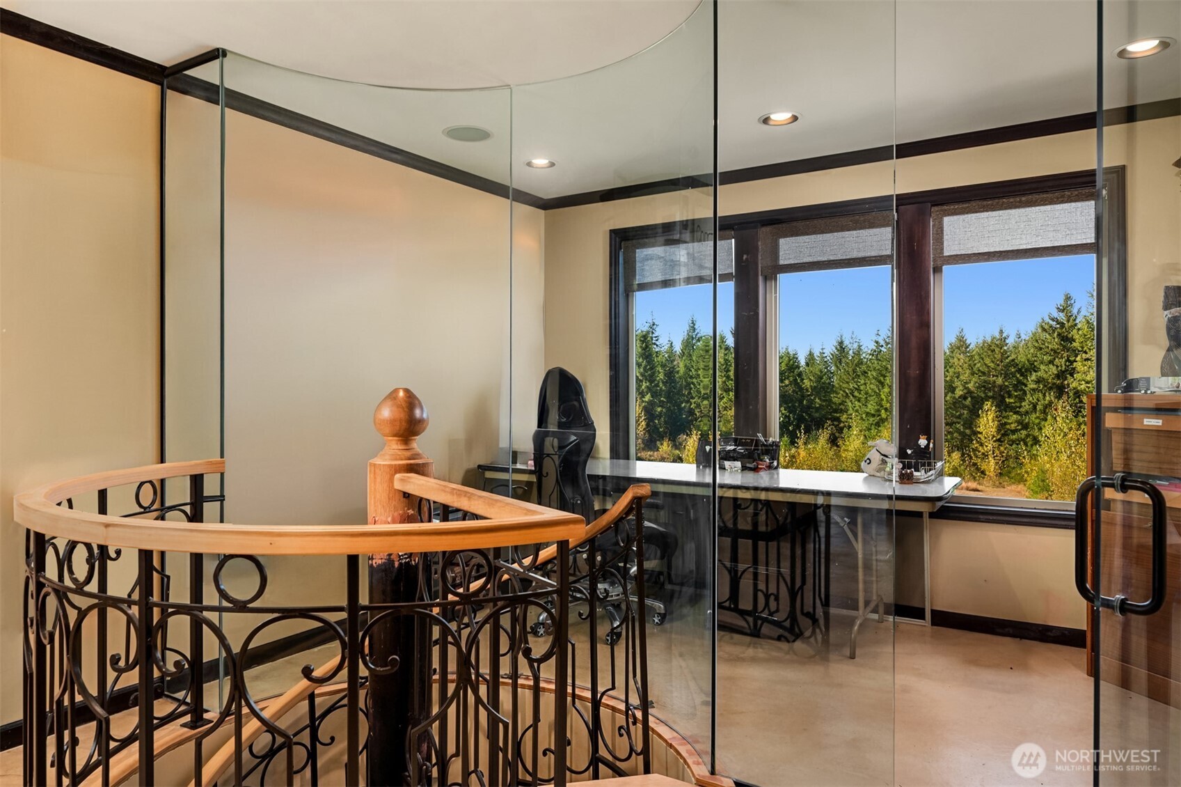 2456290 Property Photo 35