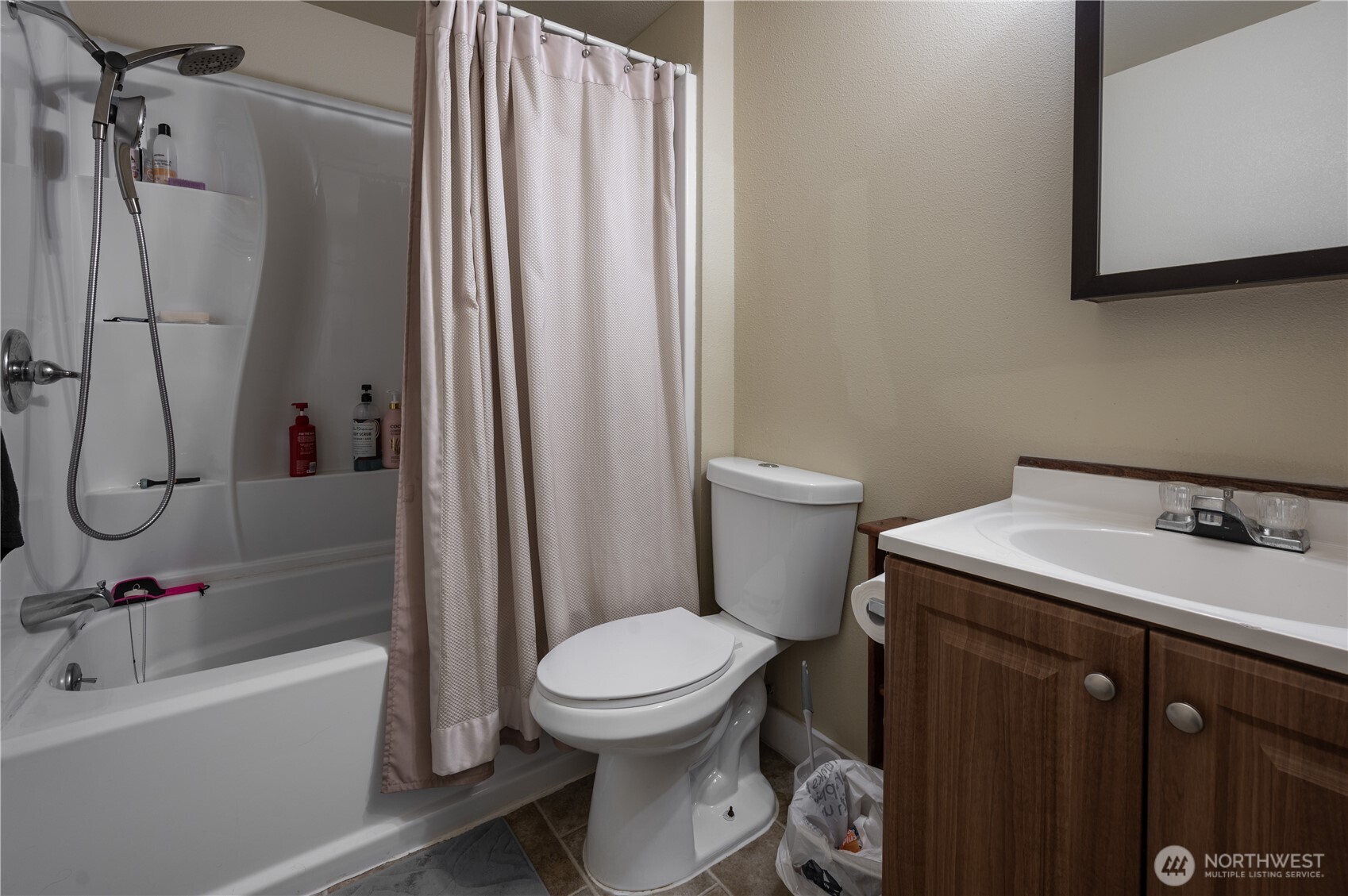 409 N M Street Property Photo 12