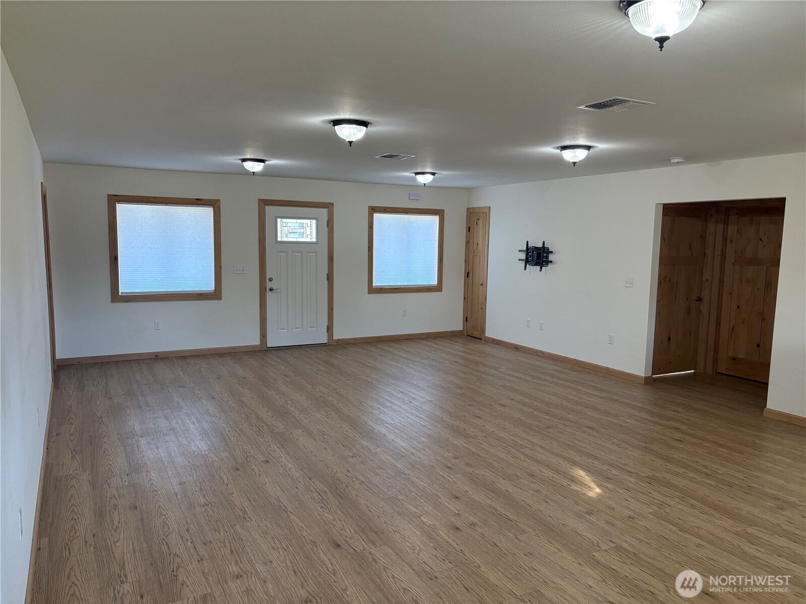 5 Red Apple Drive Property Photo 3