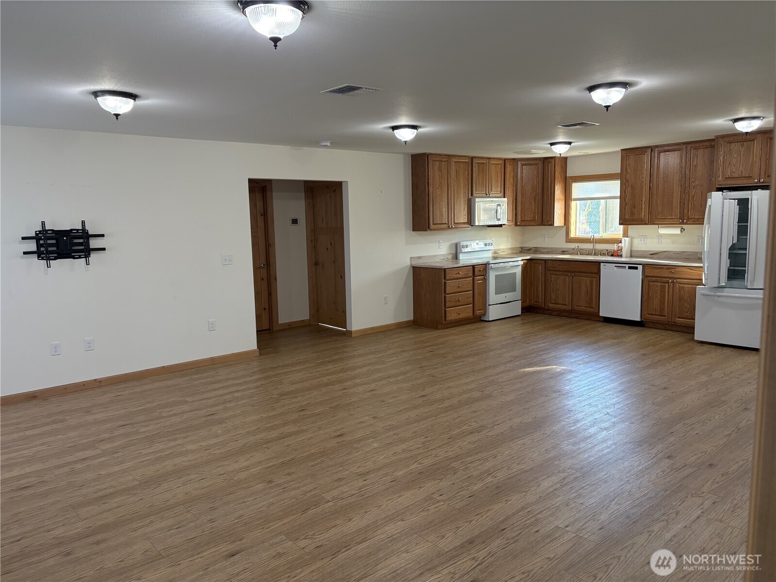 5 Red Apple Drive Property Photo 4