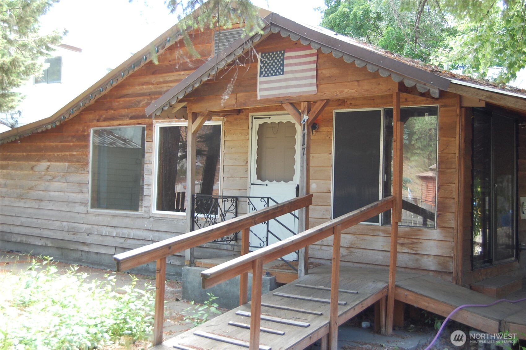 117 E Lake Street Property Photo 21