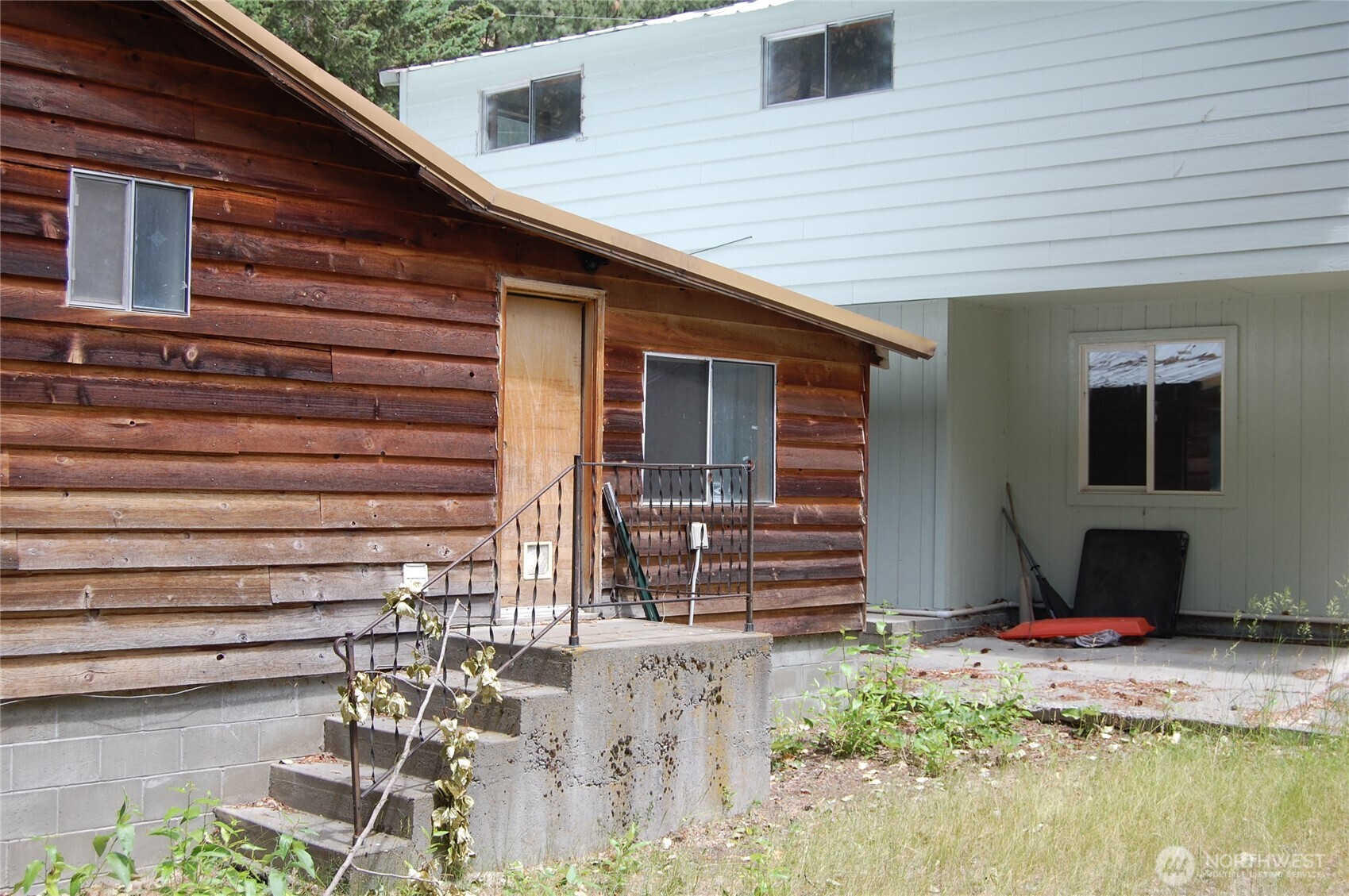 117 E Lake Street Property Photo 25