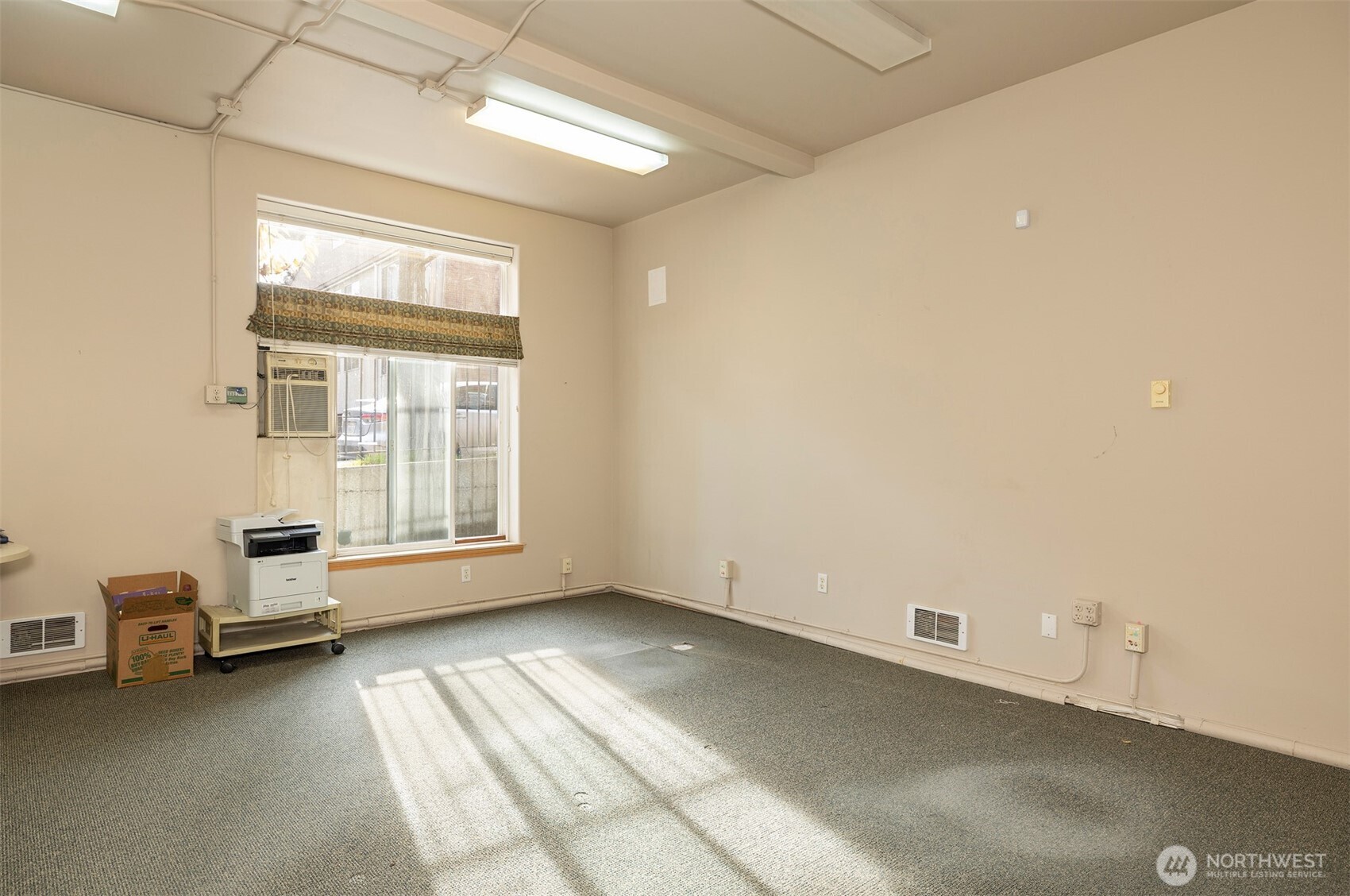 3408 Ne 65th Street A Property Photo 10