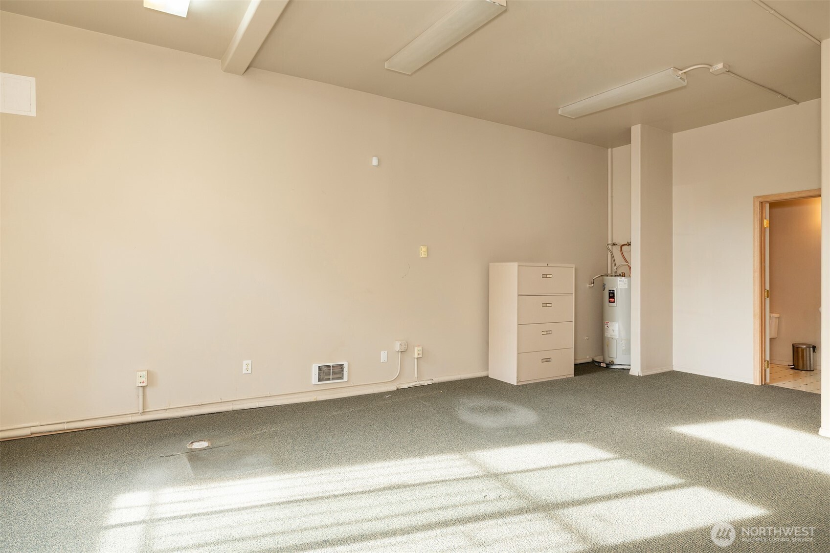 3408 Ne 65th Street A Property Photo 20