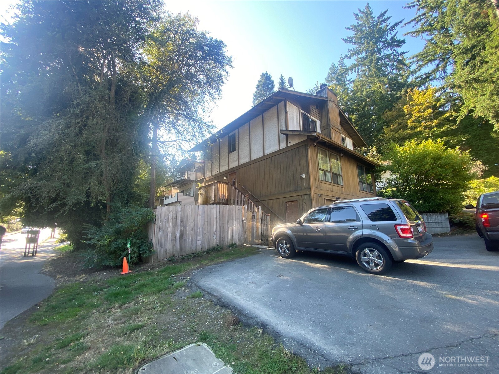161 108 Avenue 169 Property Photo 4