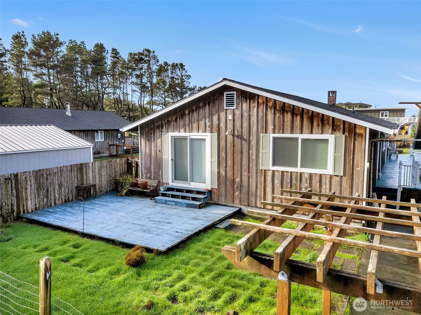 23716 J Place Property Photo 4