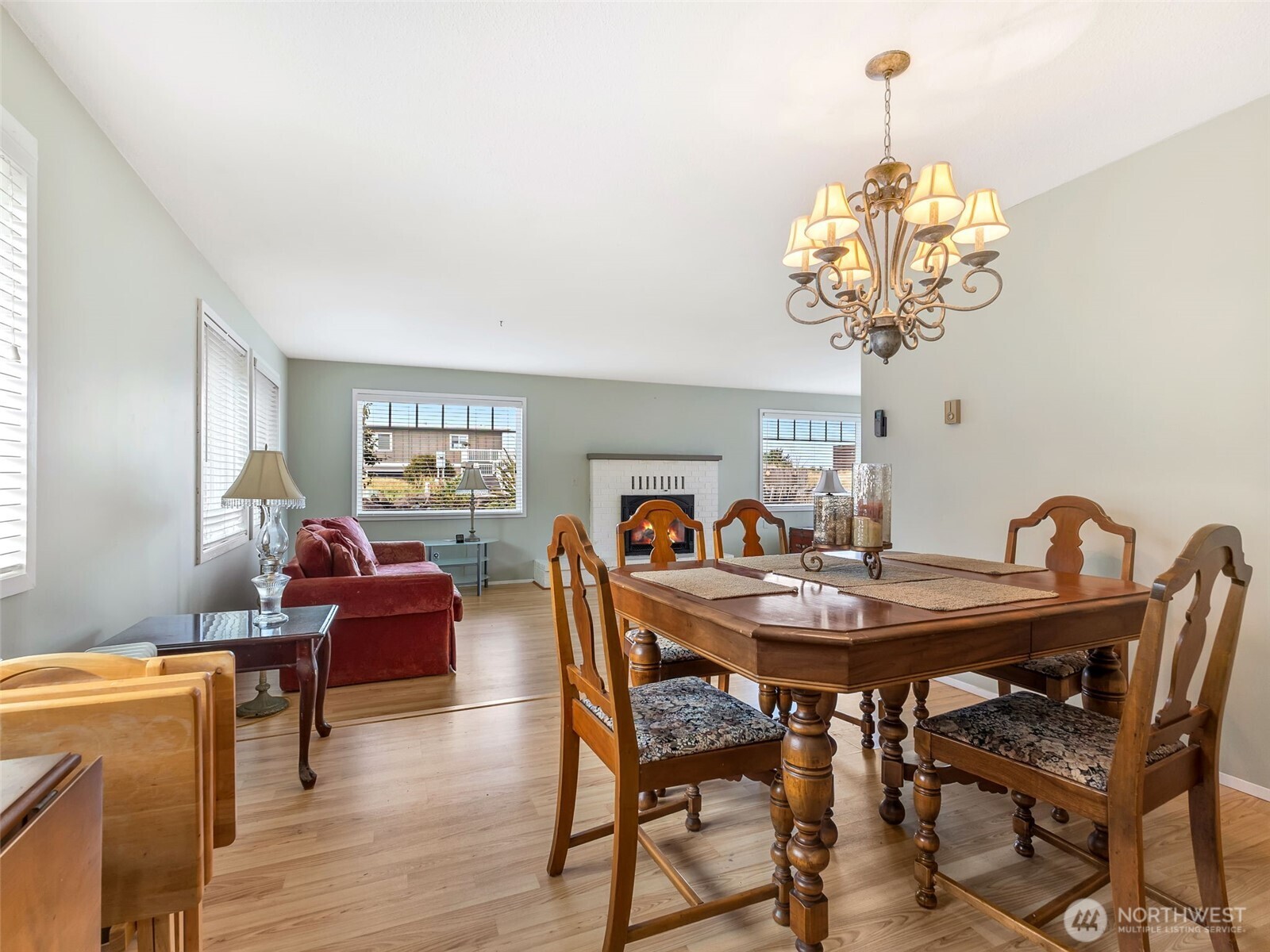 23716 J Place Property Photo 11