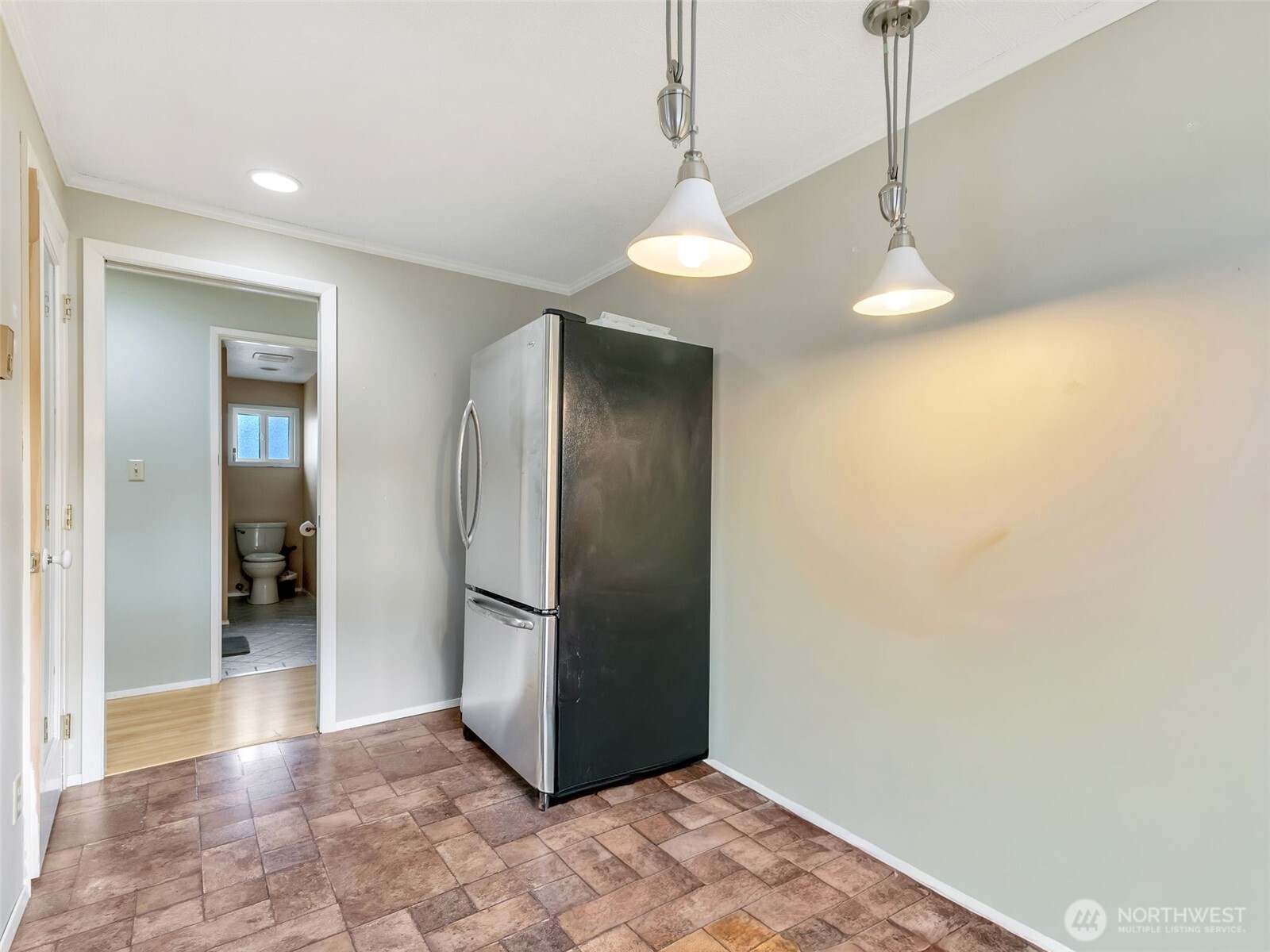 23716 J Place Property Photo 16