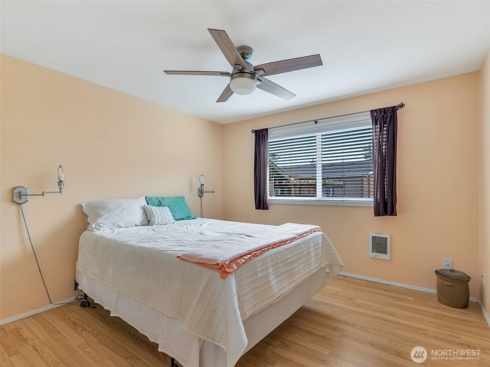 23716 J Place Property Photo 24