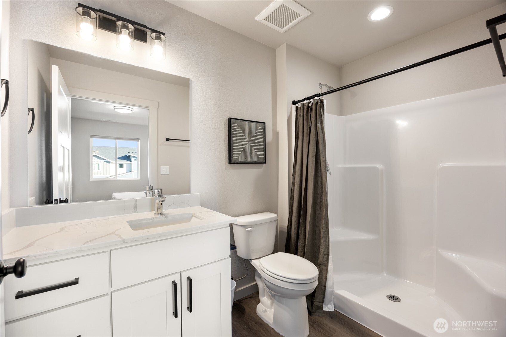370 Ivy Street E23 Property Photo 17