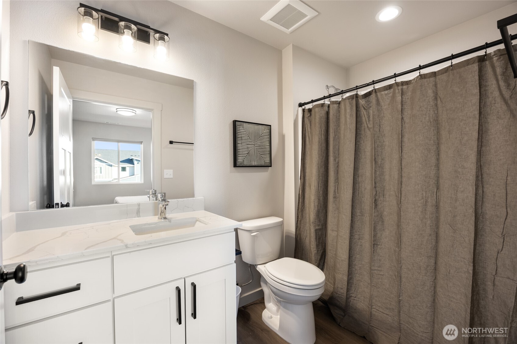 370 Ivy Street E23 Property Photo 18