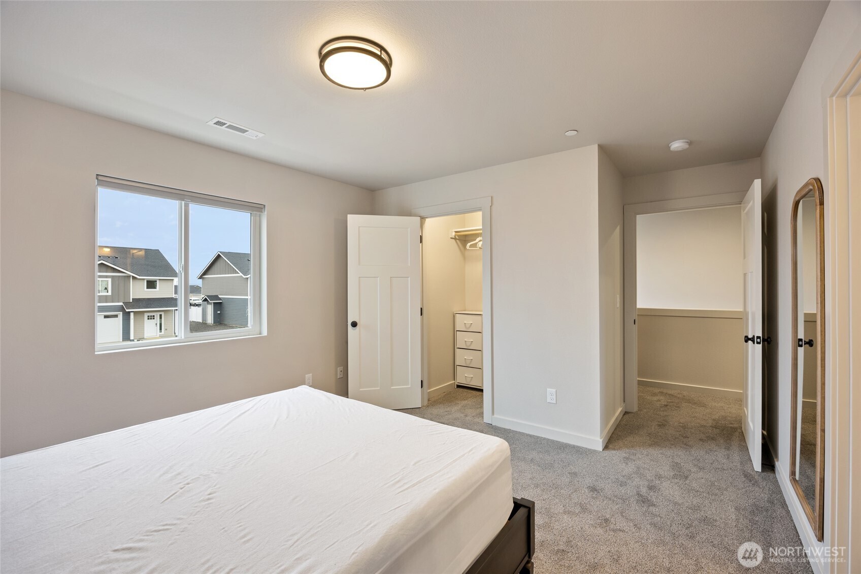 370 Ivy Street E24 Property Photo 18