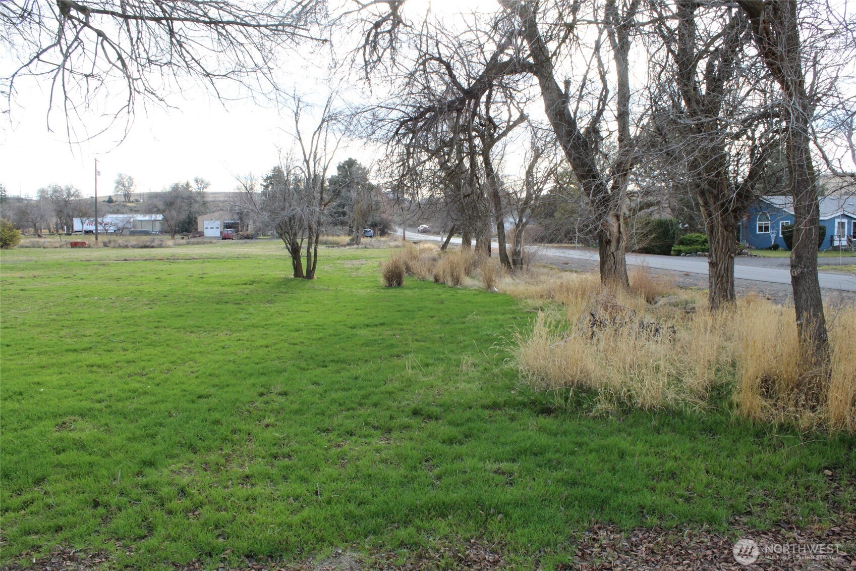 313 E Main Property Photo 1