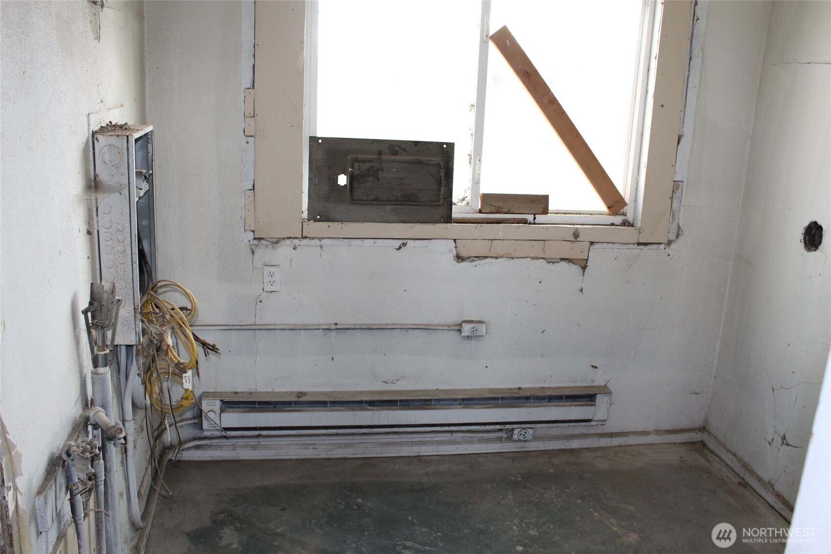113 S Lutcher Avenue Property Photo 9