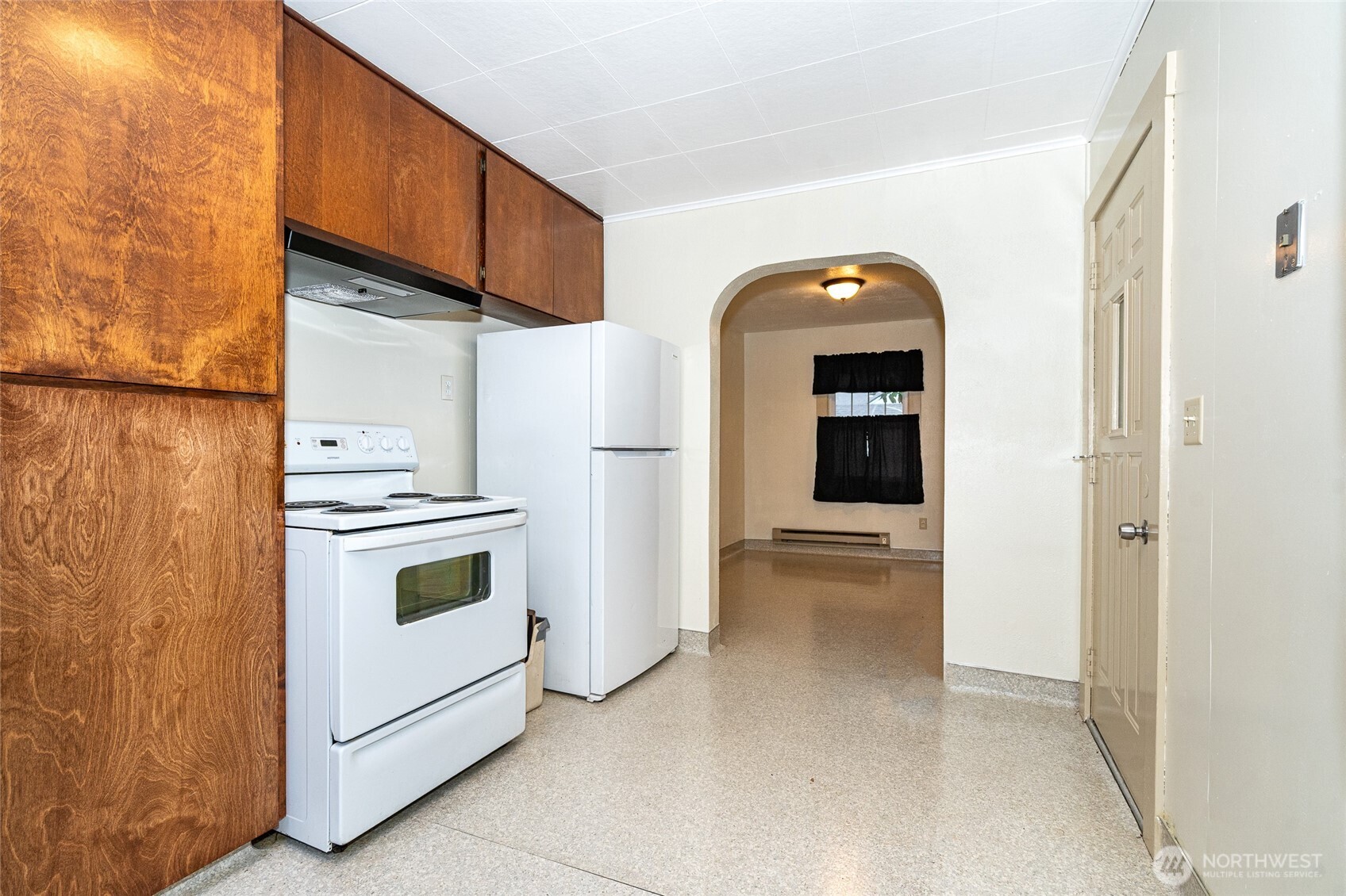 916 L Street Property Photo 7