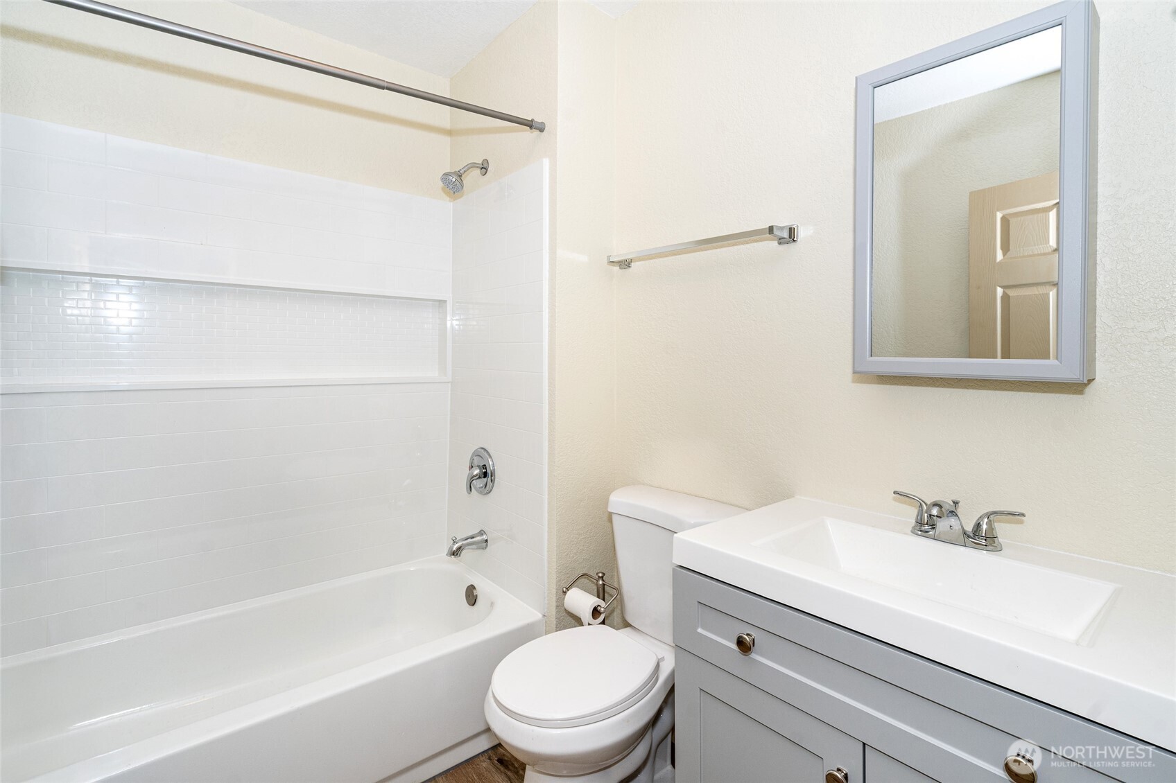 916 L Street Property Photo 13