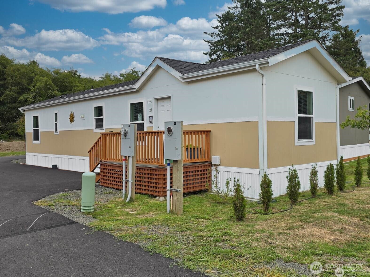 1303 30th Street 21 Property Photo 1