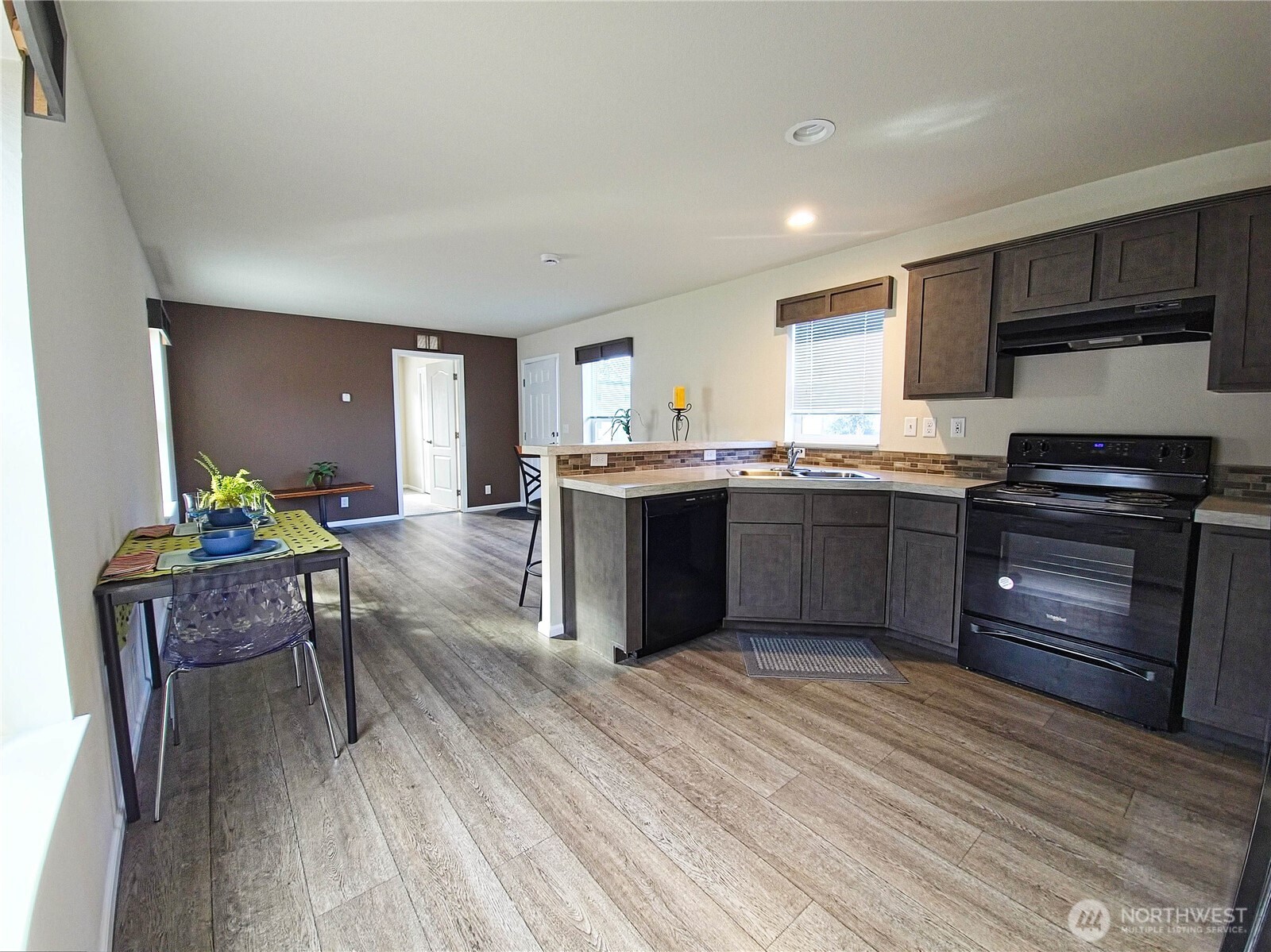 1303 30th Street 21 Property Photo 2