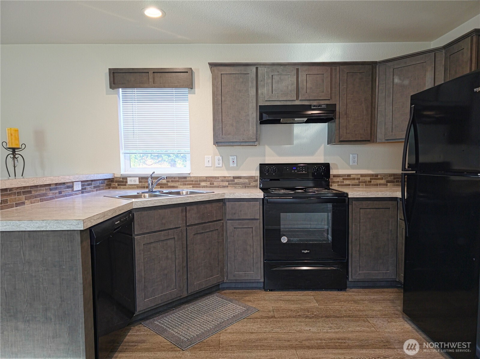1303 30th Street 21 Property Photo 5