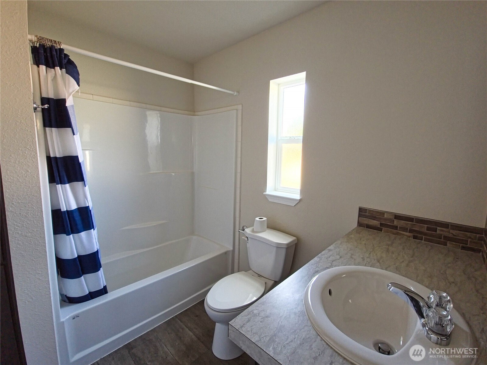 1303 30th Street 21 Property Photo 7