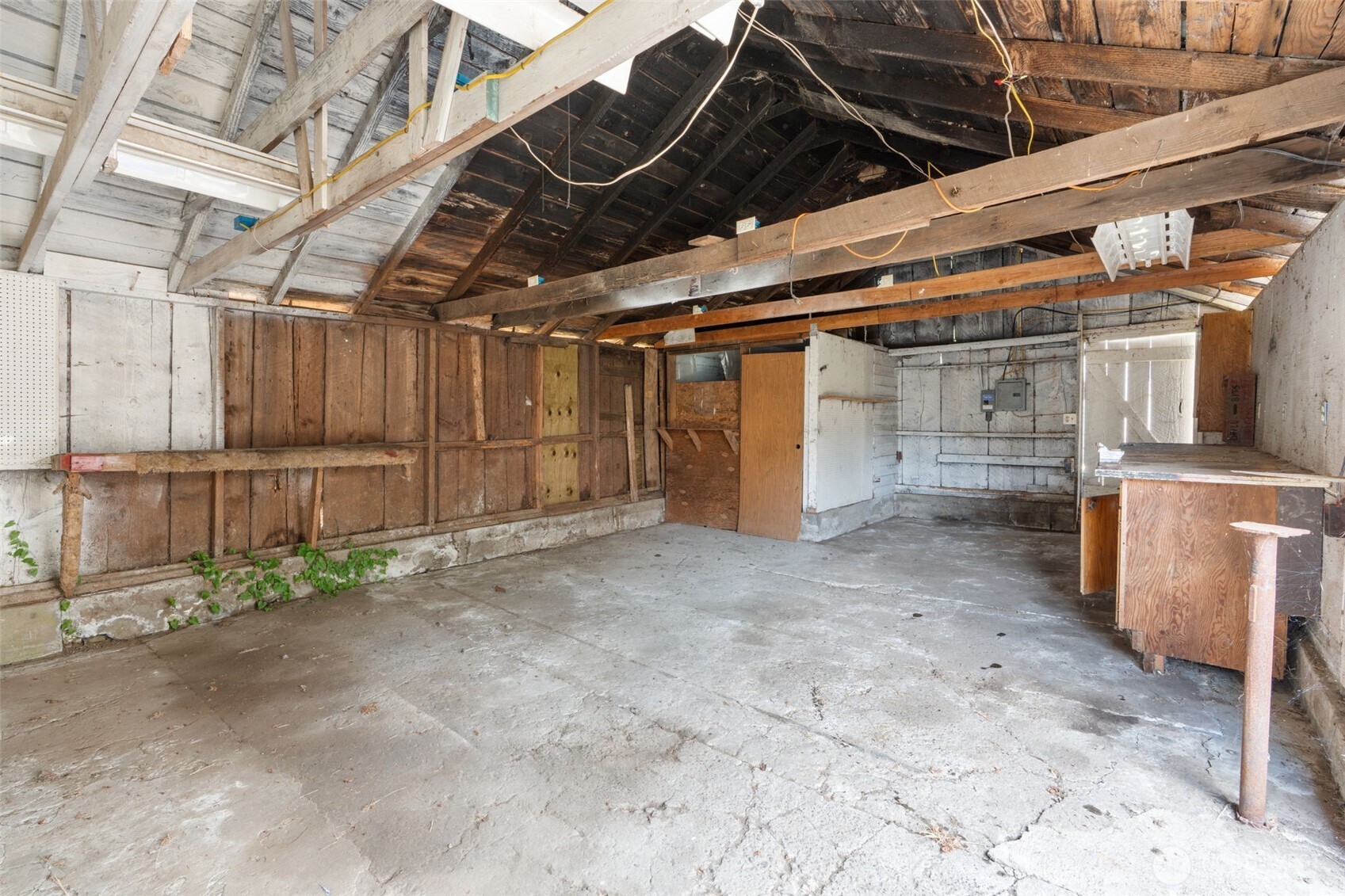 681 State Route 7 Property Photo 6
