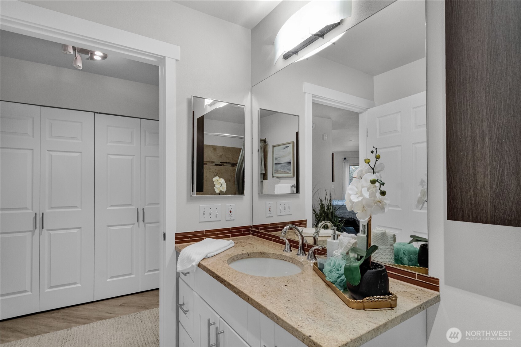 1125 E Olive Street 212 Property Photo 14