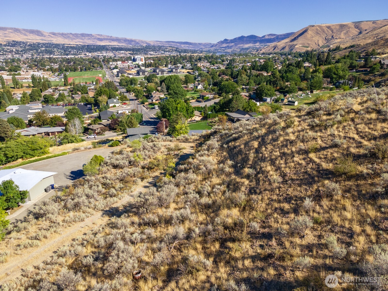 1 Nna Skyline Drive Property Photo 3