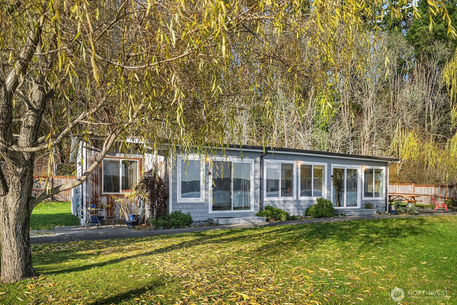 24410 Vashon Highway Property Photo 2