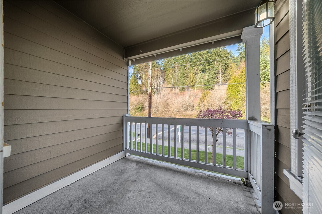 14886 36th Avenue Ct 9 Property Photo 4
