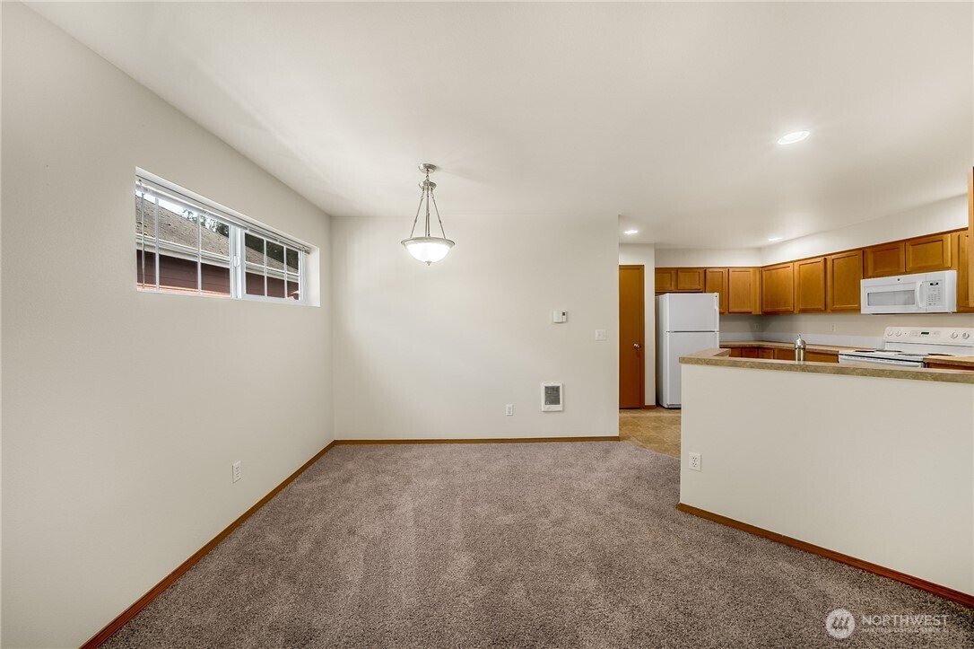 14886 36th Avenue Ct 9 Property Photo 6