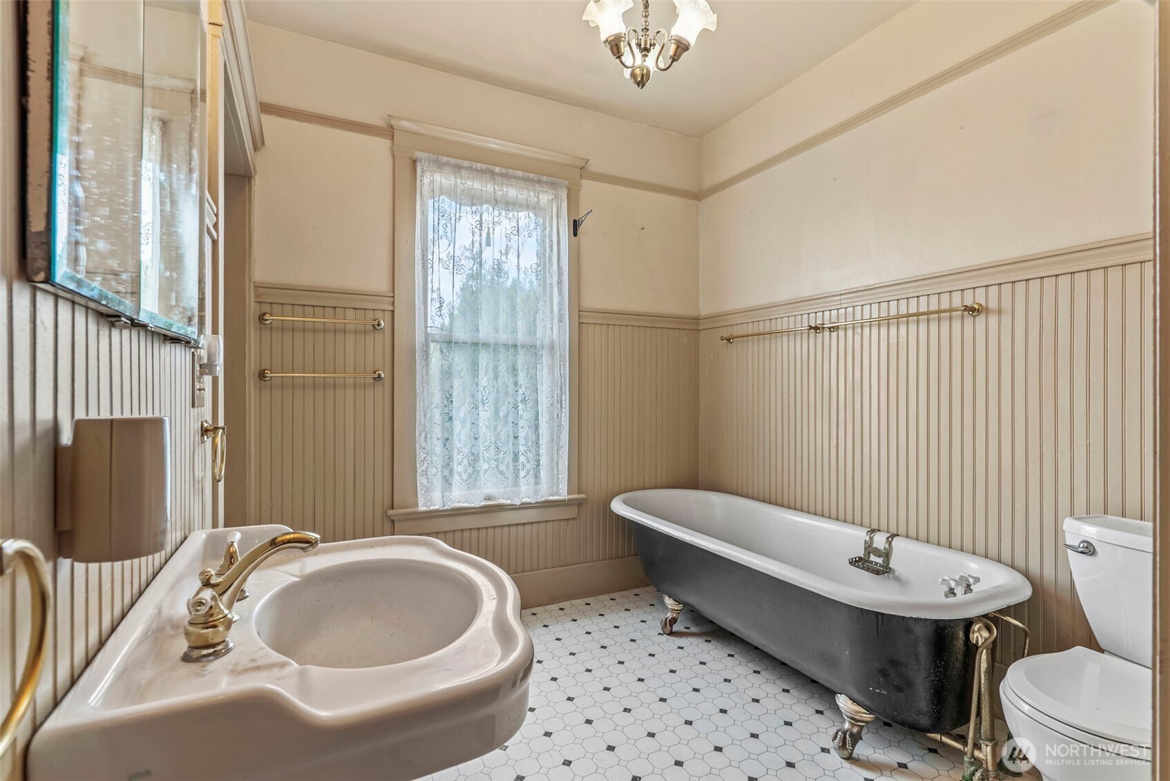 1110 D Street Property Photo 22
