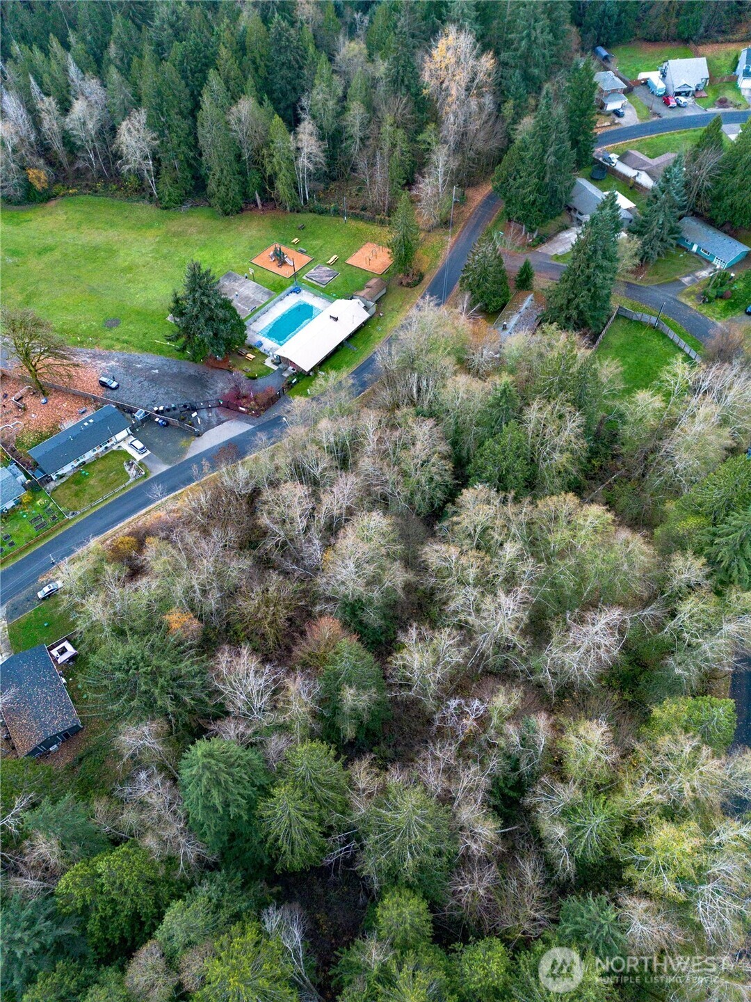 7609 Lakeside Street Property Photo 2