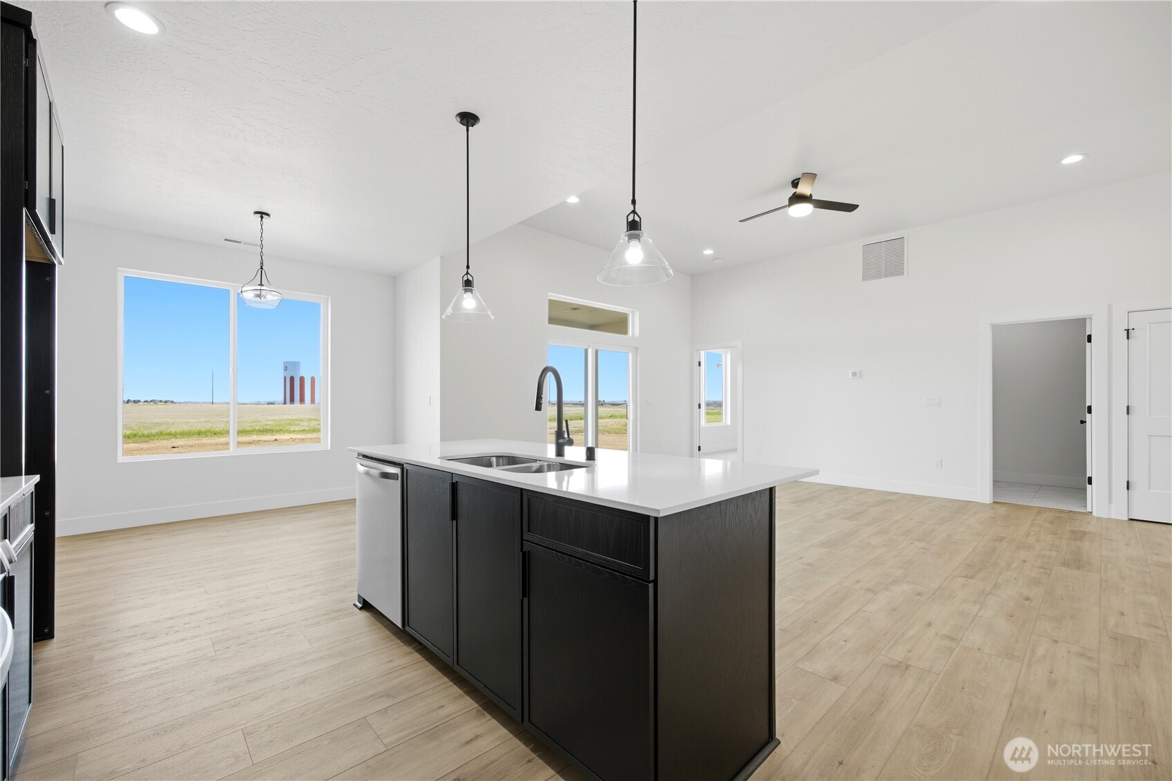 1605 7th Avenue Property Photo 5