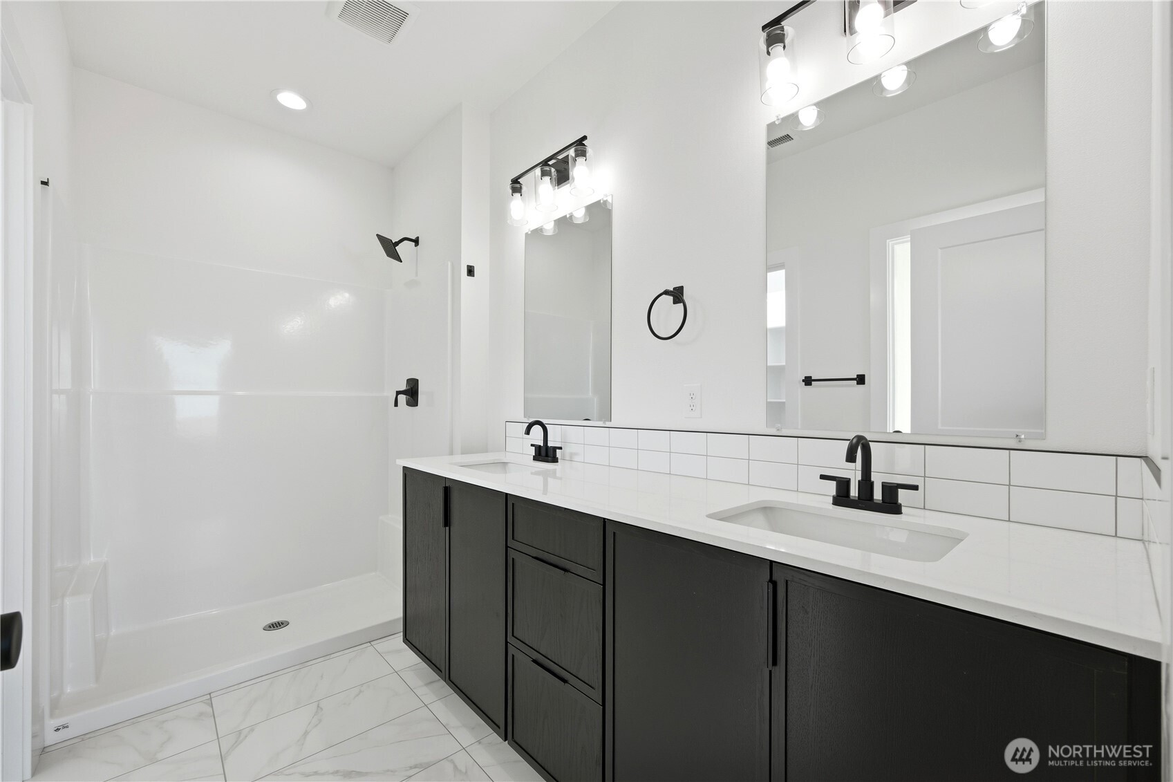 1605 7th Avenue Property Photo 18