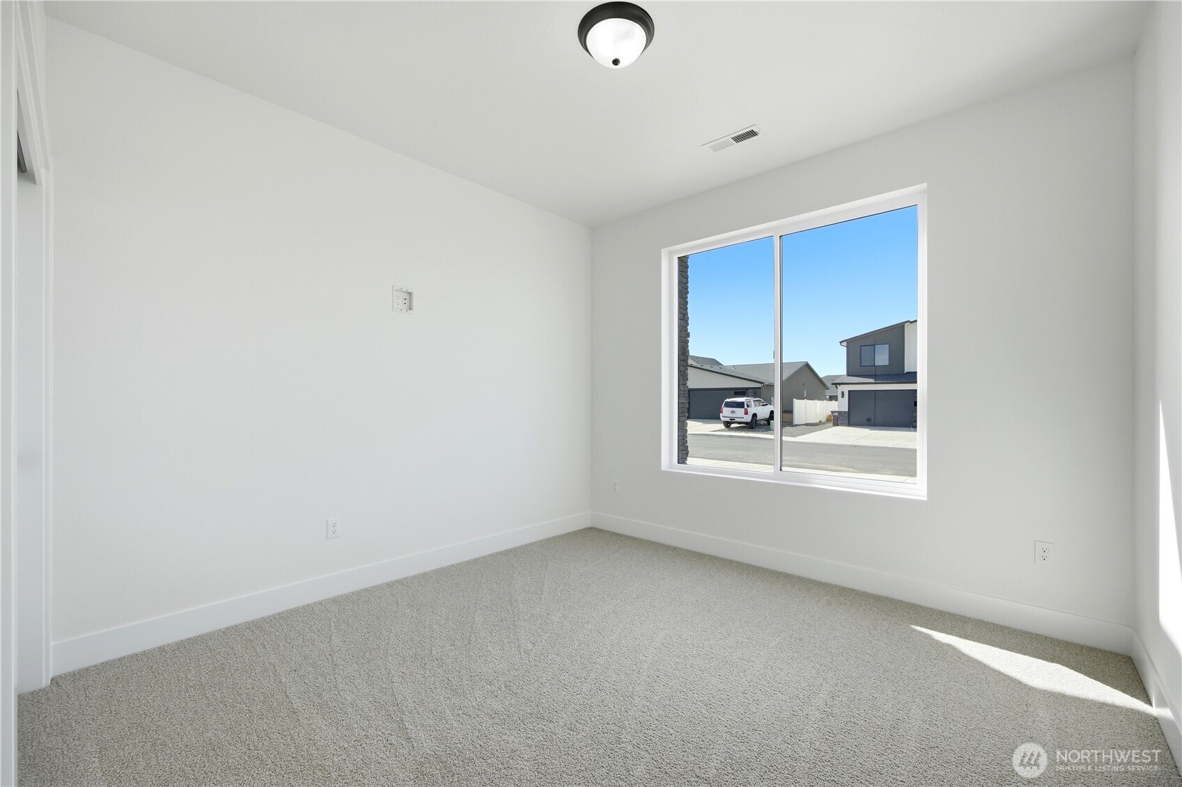 1605 7th Avenue Property Photo 27