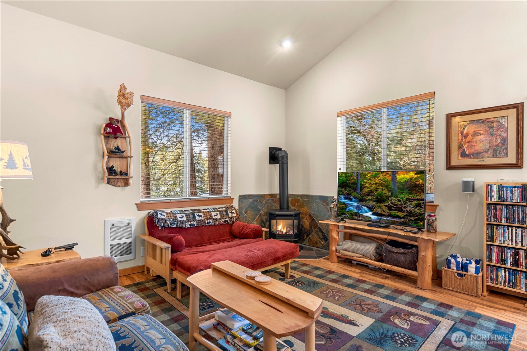 25813 Bridle Lane Property Photo 4