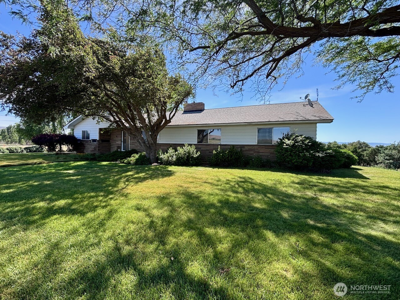 1171 Cleman Road Property Photo 3