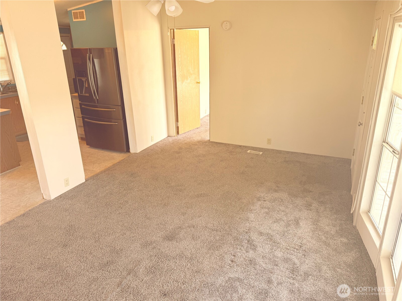 726 E Main Ave 24/25 Property Photo 10