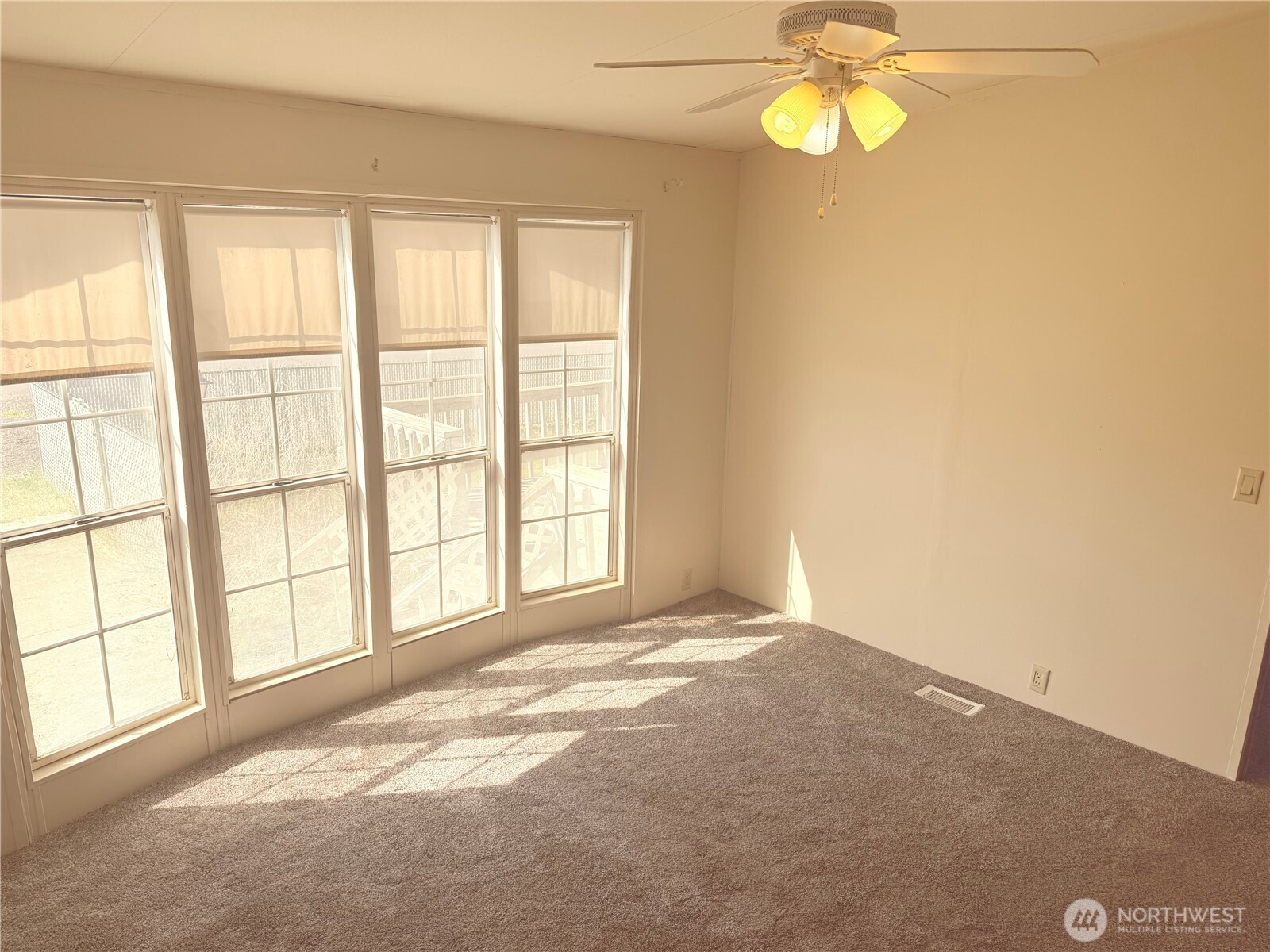 726 E Main Ave 24/25 Property Photo 12