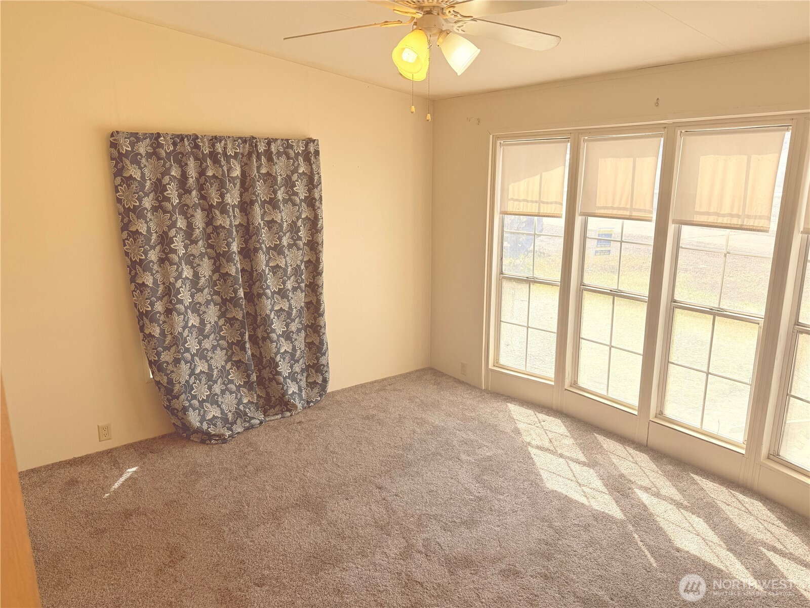 726 E Main Ave 24/25 Property Photo 13