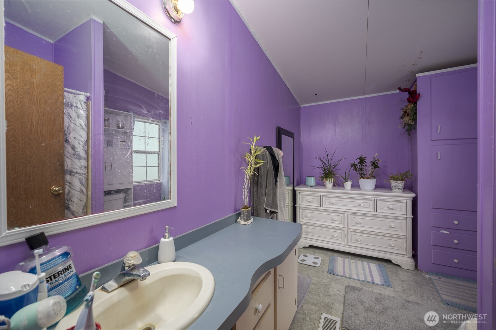 726 E Main Ave 24/25 Property Photo 16
