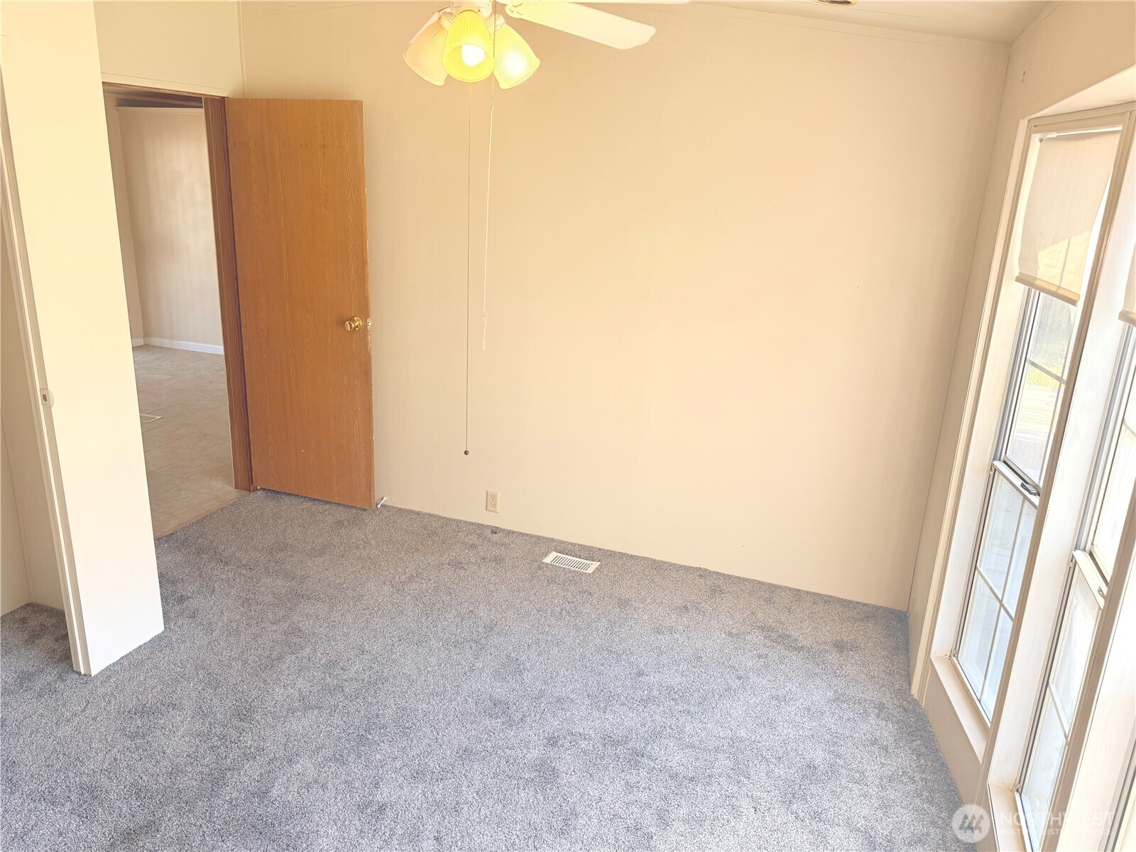 726 E Main Ave 24/25 Property Photo 20