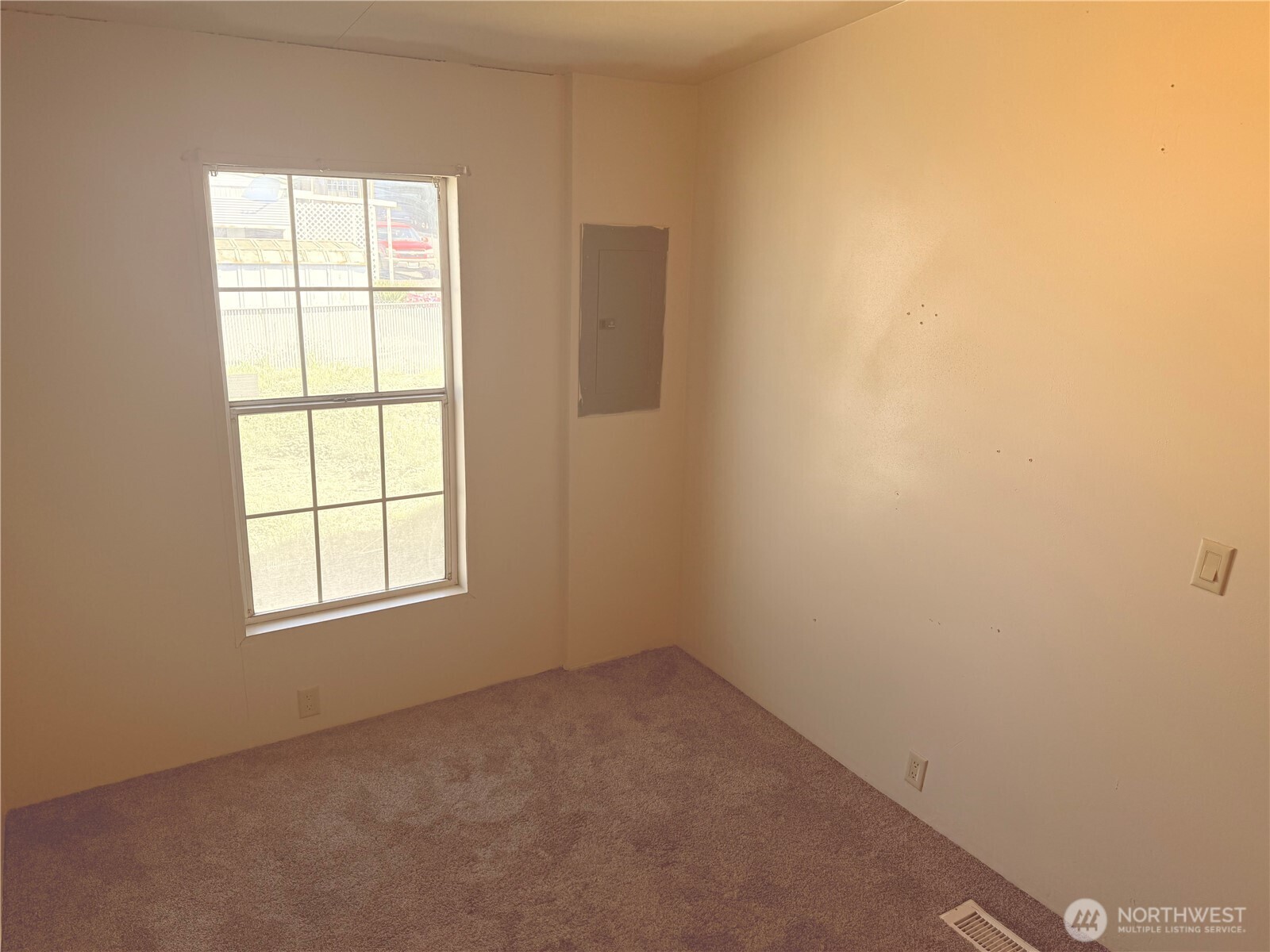 726 E Main Ave 24/25 Property Photo 21