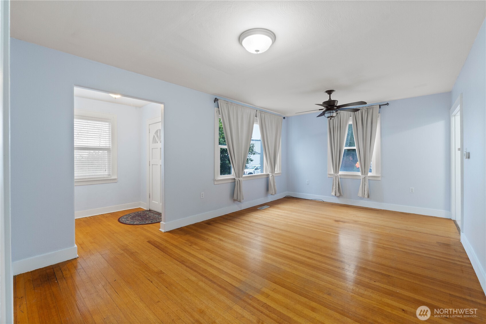 2814 Pioneer Way Property Photo 5