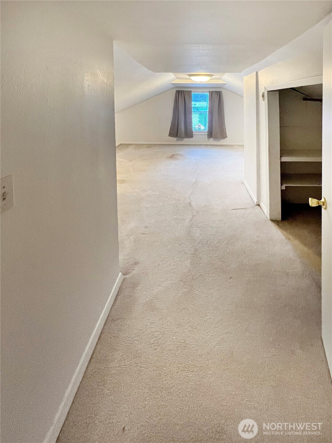 2814 Pioneer Way Property Photo 19